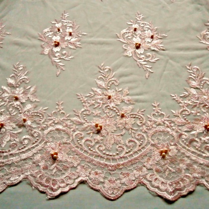 Embroidered Beaded Tulle IVORY / PINK
