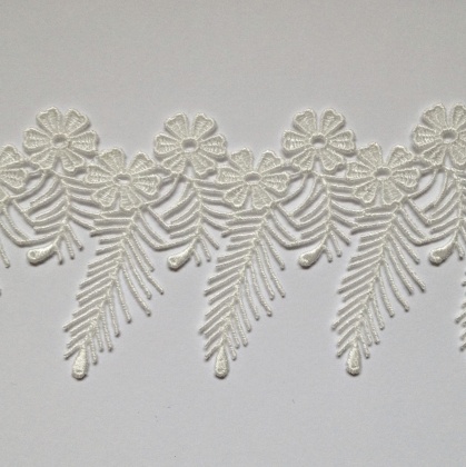 Ornate Flowers and Ferns Edging Trim IVORY