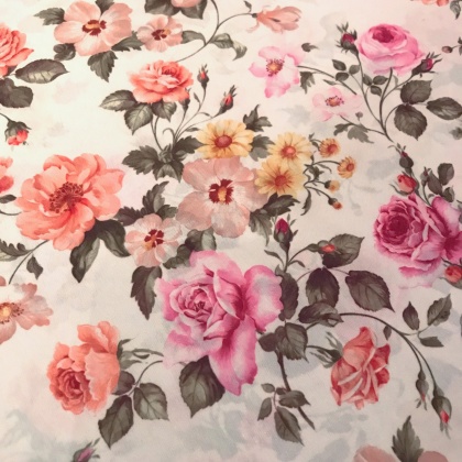 Vintage Style Lightweight Polyester COTTAGE ROSES